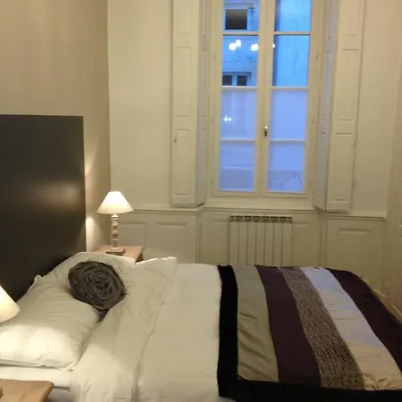 Pat & Co Apartment Beaune  Room photo